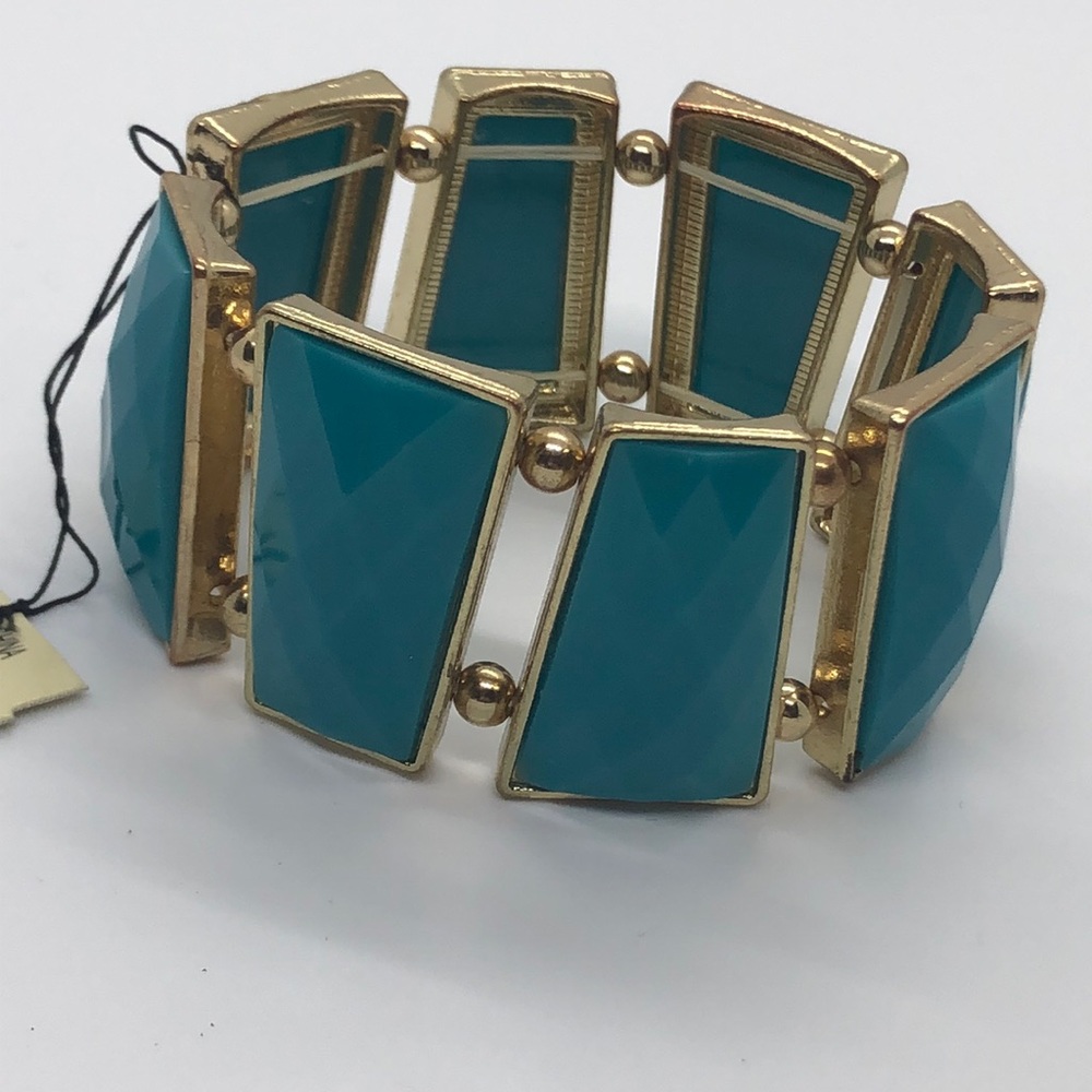 Turquoise color stretchy bracelet
